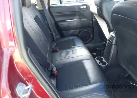 2016 Jeep Compass Latitude z USA, uszkodzony, nr VIN 1C4NJDEB1GD810356